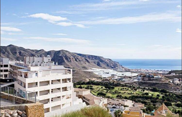 Apartamentos Deluxe Roquetas De Mar Con Golf Y Piscina Climatizada, Parking Privado 比卡尔 外观 照片